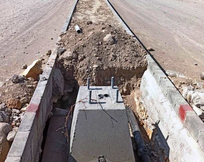 جاگذاری پایه بتنی در خیابان سردار شهید سلیمانی